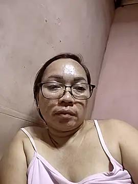 asianwet4u: διαδικτυακό σόου στην κάμερα
