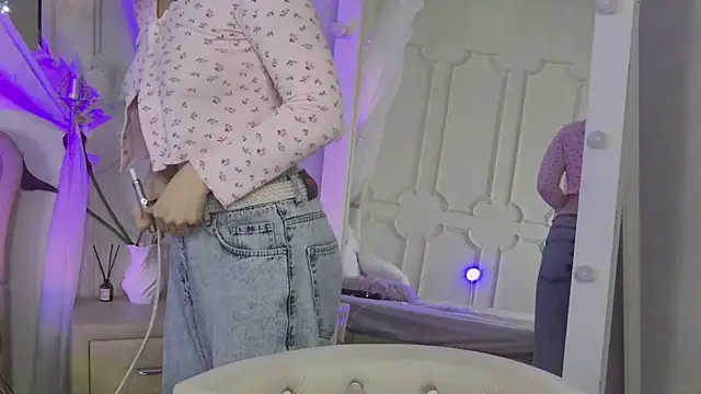 CaitlinSugar élő XXX-chatje