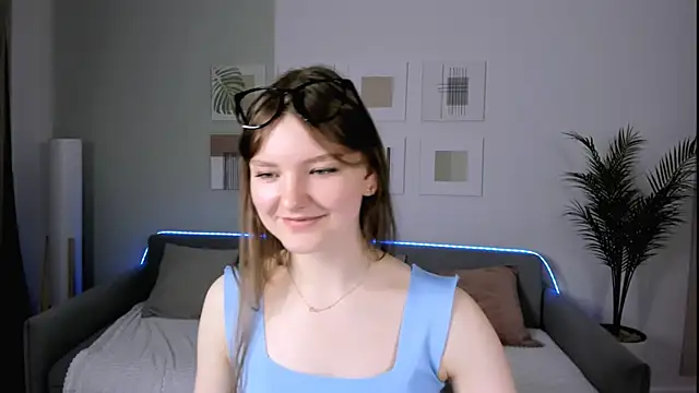 Chatroom XXX en direct de LookEva