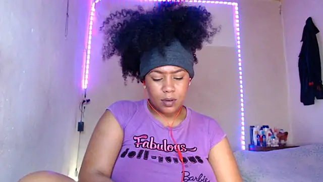 Chat XXX en directo de cherry_cleou