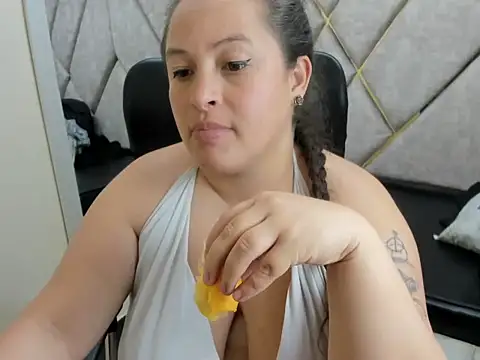 Sarah_Boobs_のライブXXXチャット