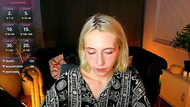 Elen_Moore লাইভ XXX চ্যাট