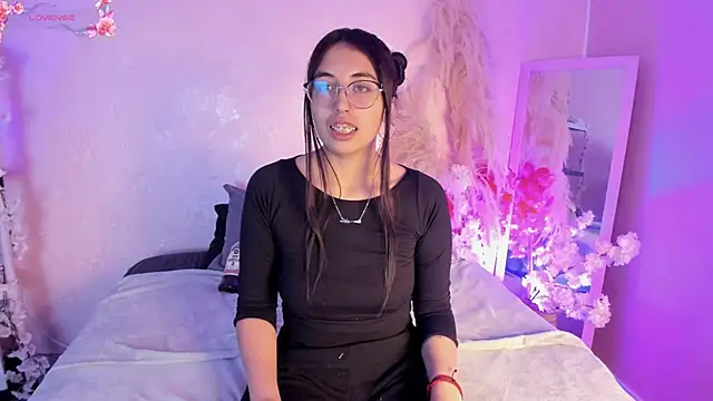 Valk_submissive's Live XXX Chat