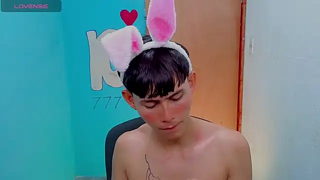 XXX chat uživo modela tanjiro_cute