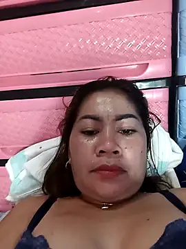 SweetChubbyMommy_02's Live XXX Chat