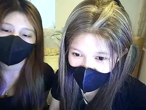 maomi_1yiのウェブカメラショー