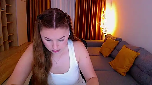 Chat +18 de mia_bloomy ao vivo