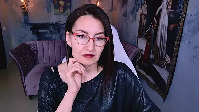 UnaTerran Live XXX chat