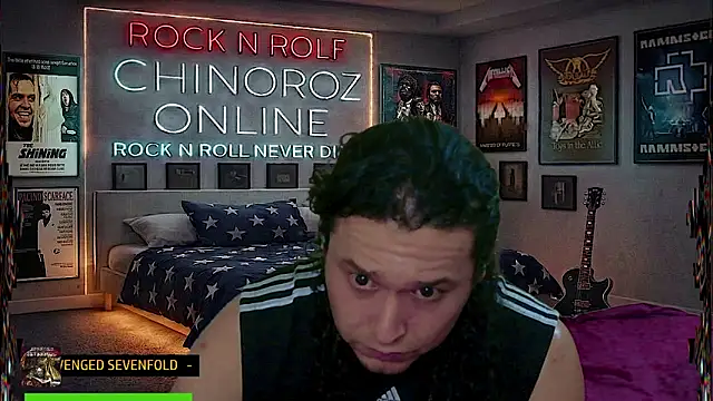 Show modela chino_roz na web-kameri