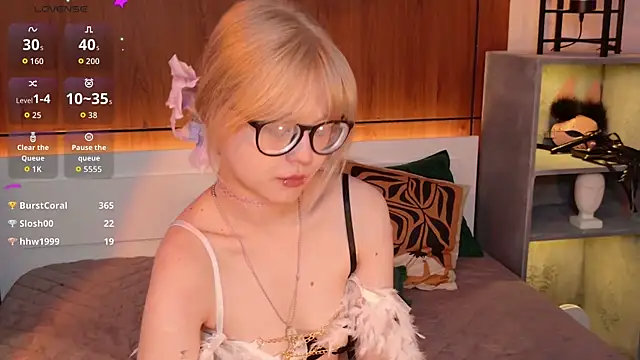 MoliQin live XXX chat