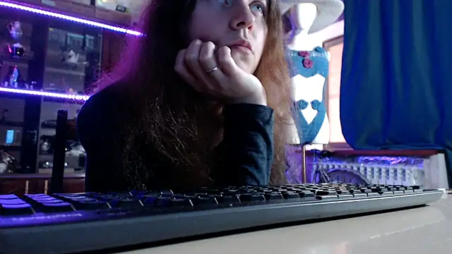 pa1e_pr1ncess – Naživo XXX chat