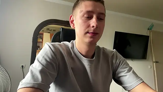 XXX chat uživo modela Keksik_