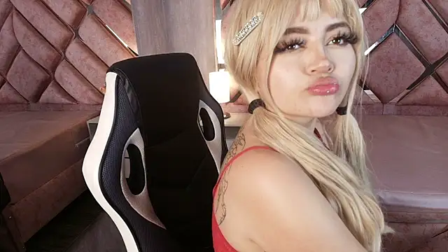 lya_nekko_ live XXX chat