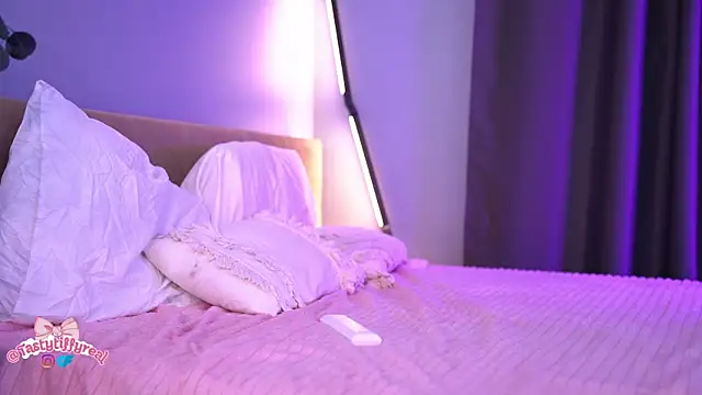 TastyTiffy – Naživo XXX chat