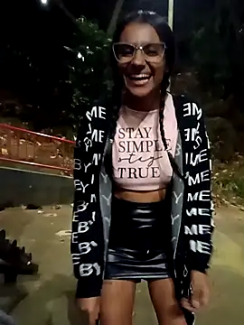 Chat XXX ao vivo de Leslly_