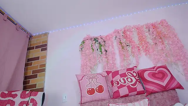 Ana__grace élő XXX-chatje