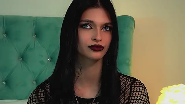 BeverlyMost Adlı Modelin Canlı XXX Sohbeti