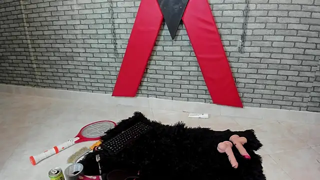 hillary_bigbutt 라이브 XXX 채팅