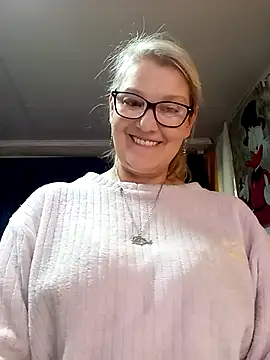 irinamaux's Live XXX Chat