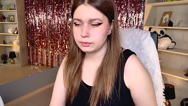 FioraMarmoris' Live XXX Chat