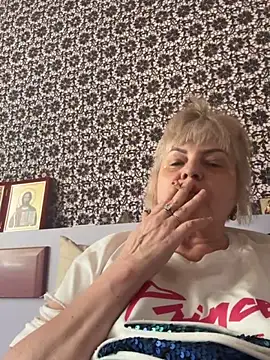 Show modela AnastasiaGrey777 na web-kameri