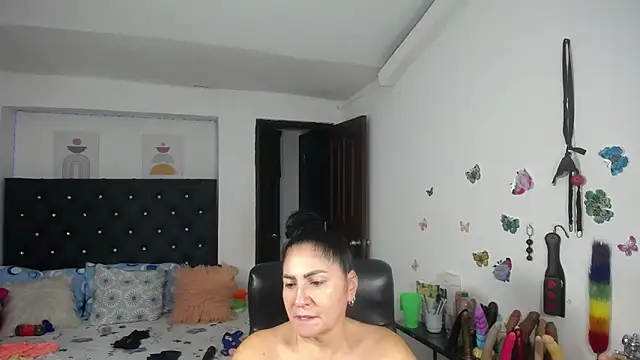 mature_bigboobs10 现场XXX聊天