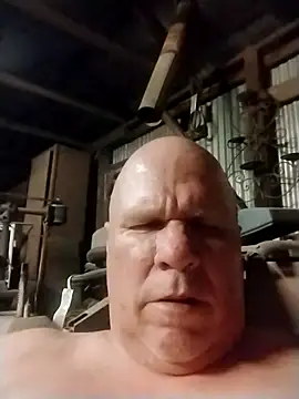 Reddog833's Live XXX Chat