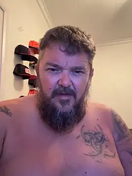 TatooedBear's Webcam Show