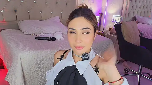 nini_love01's Webcam Show