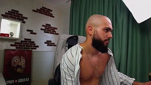 Show modela OscarWillss na web-kameri
