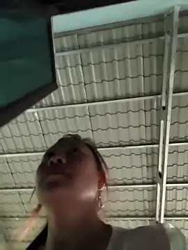 Jooj-n Live XXX chat