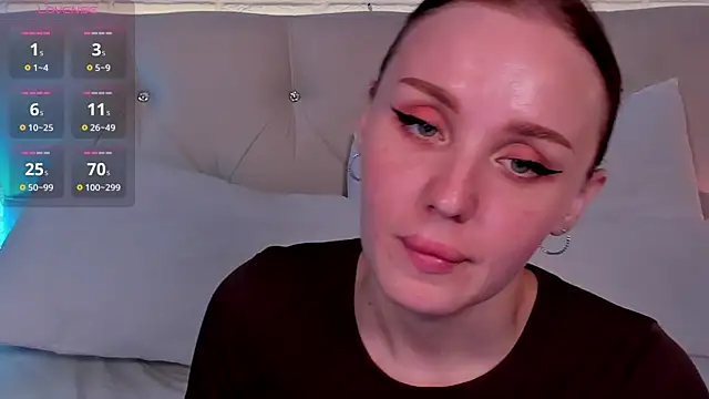 Chat +18 de LianaFord ao vivo