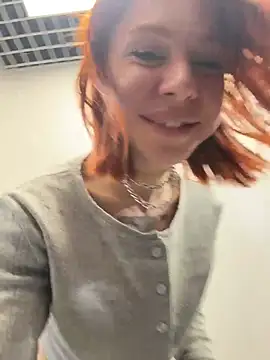 RosieSecret Chat XXX in diretta