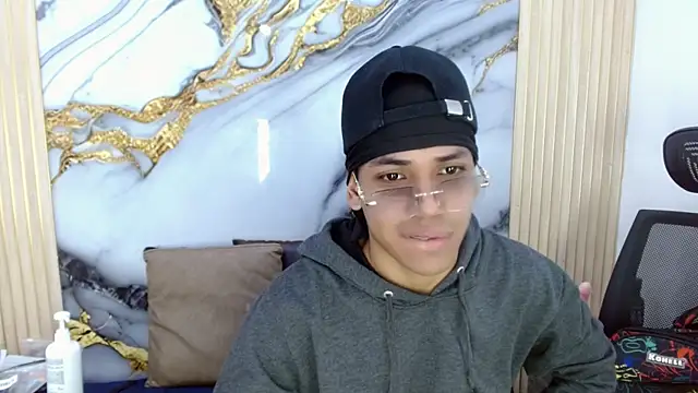 DaviidBuckx_ Live XXX-Chat