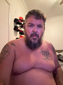 TatooedBear 网络视讯表演