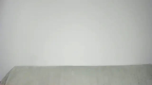 MiaMews' Live XXX Chat