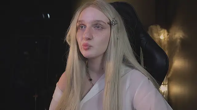 Онлайн чат XXX ELLIEJAY