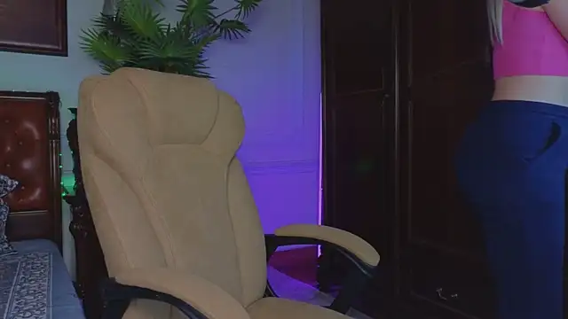 Вебкам-шоу Real_Tini