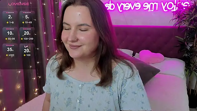 Czat XXX na żywo – FeralPeach