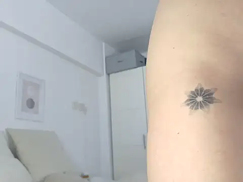 Chat XXX ao vivo de MissFrenchy