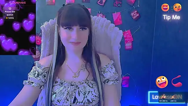 Chatroom XXX en direct de Violla_My