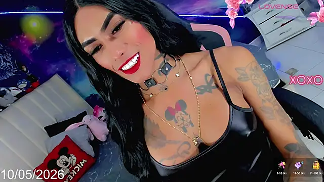 Nella_Dolls' Webcam Show