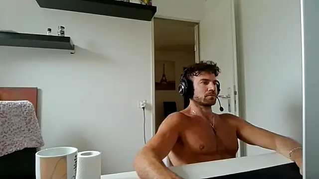 alpha-hunk Live XXX-chat