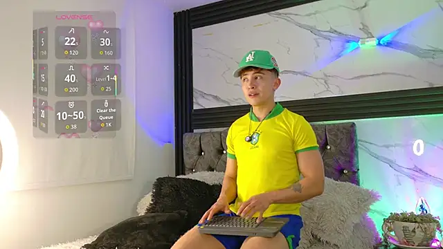 Živý XXX chat Saimonvela