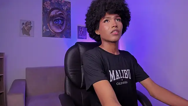 NaomiSaenz_'s Live XXX Chat