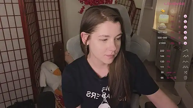 Mira_Falls élő XXX-chatje