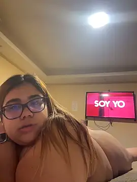 NyraMoon's Webcam Show