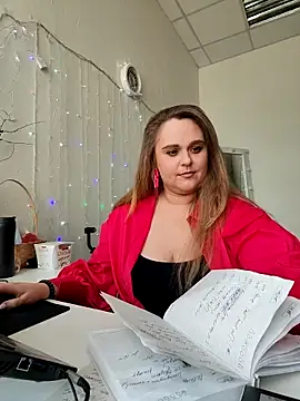دردشة Juicy_PeachLux الجنسية المباشرة