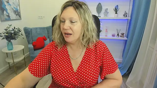 دردشة NinaStarle الجنسية المباشرة