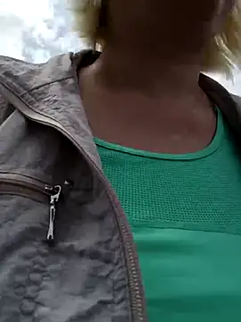 VikaKing Adlı Modelin Canlı XXX Sohbeti